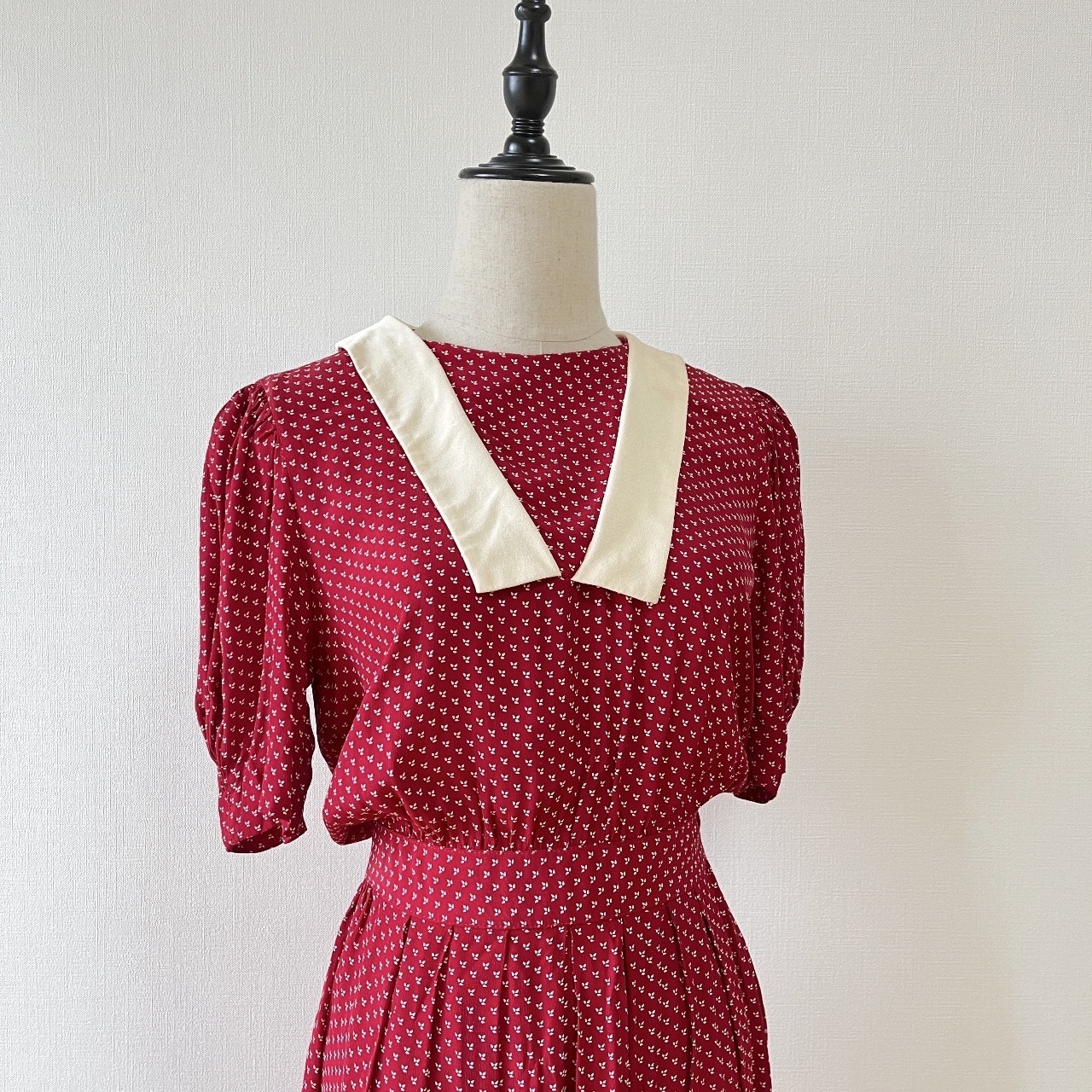 Karin Stevens 紅色大領子古著連身裙