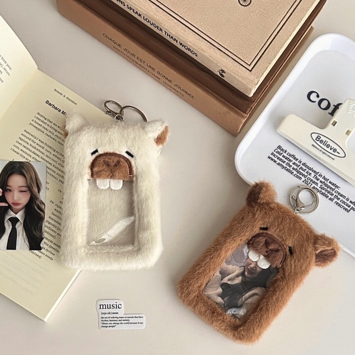 《52334》毛茸茸的水豚君票卡夾