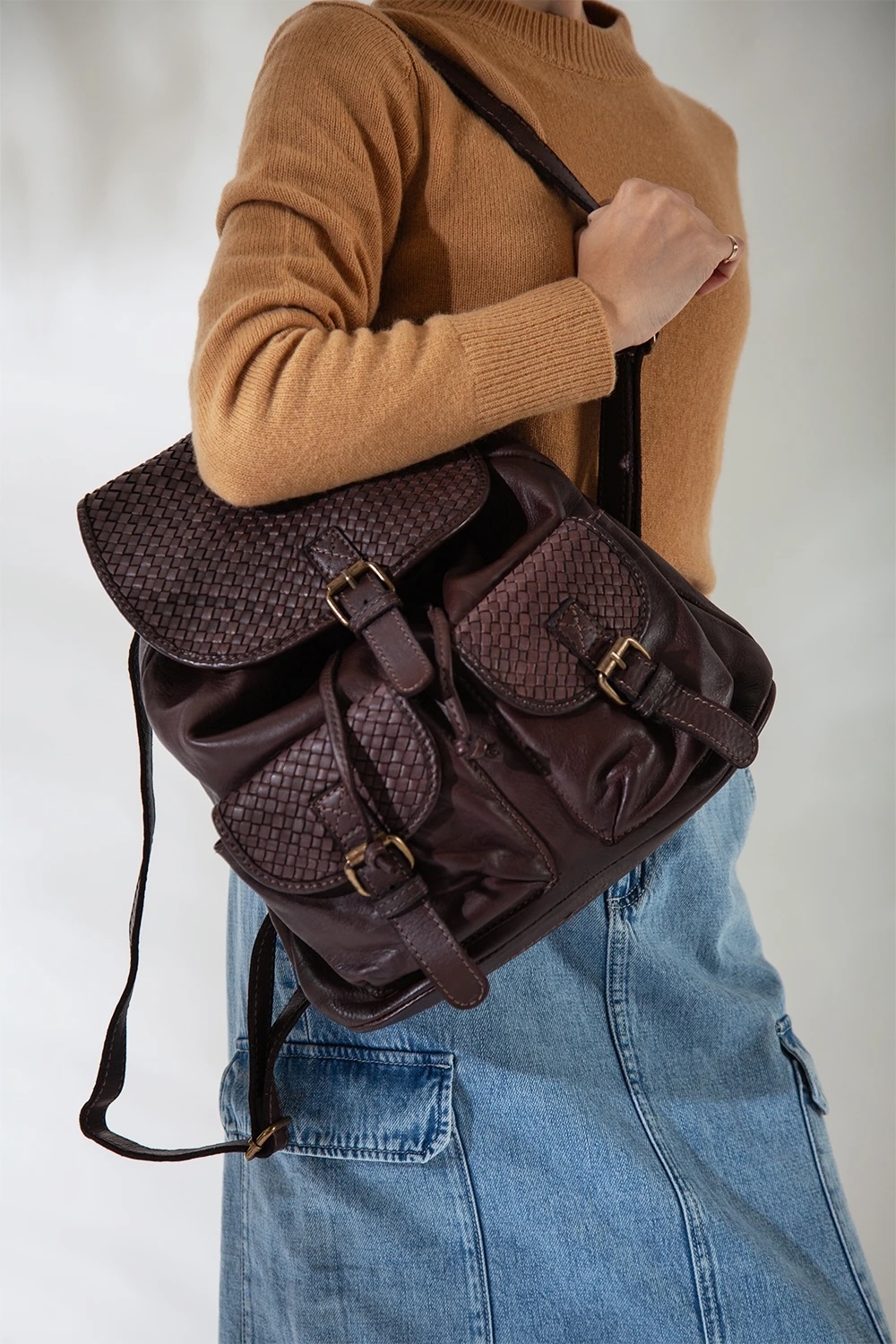 Bologna 編織後背包 深咖