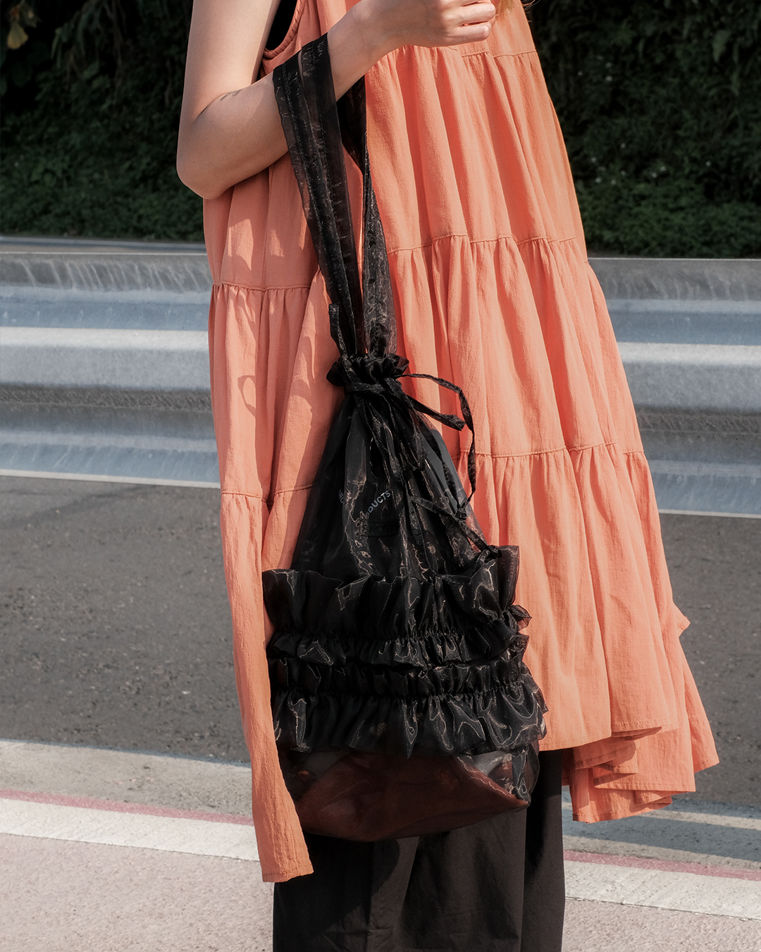 日本選品 拼褶透紗小袋