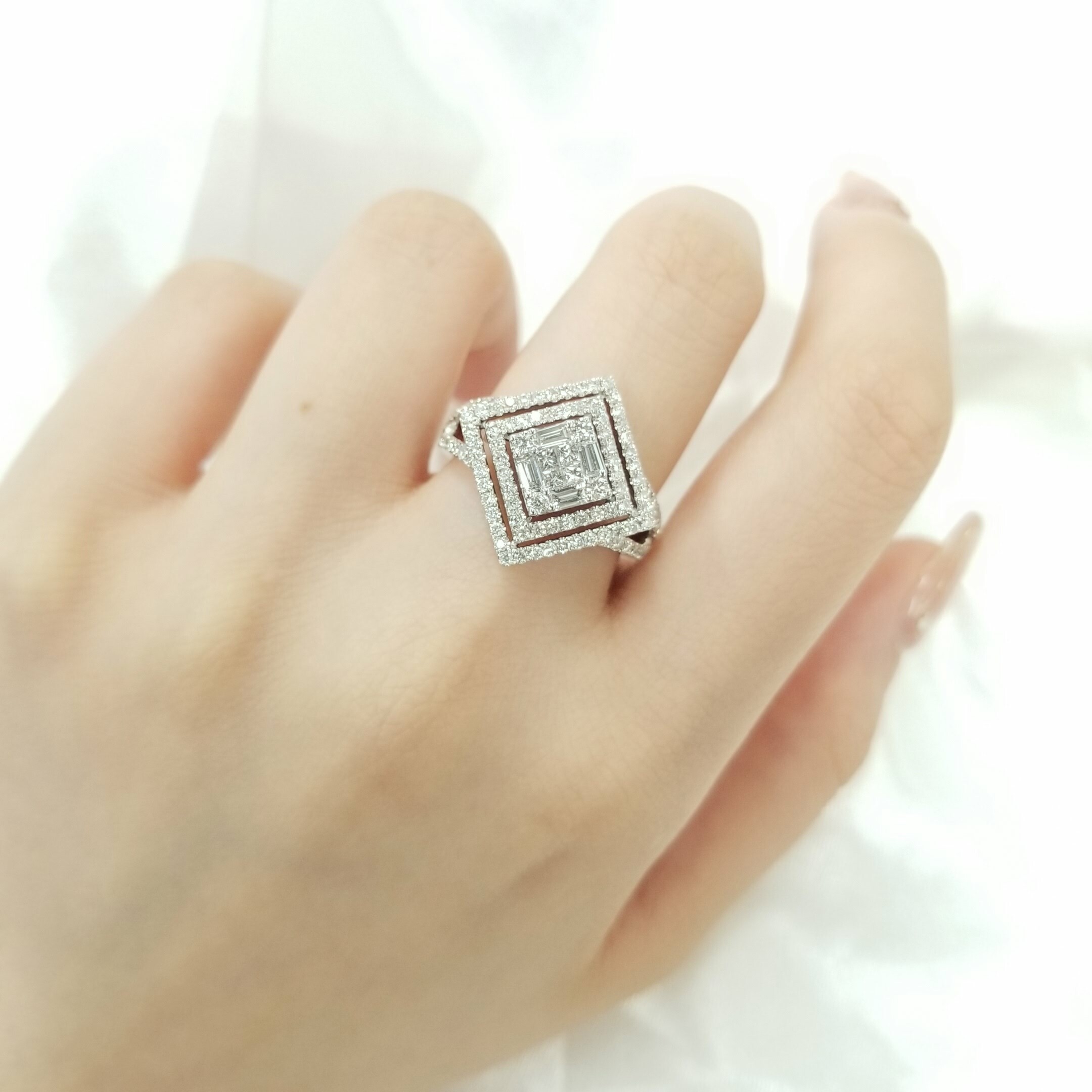 18K White Gold 1.06ct Diamond Ring