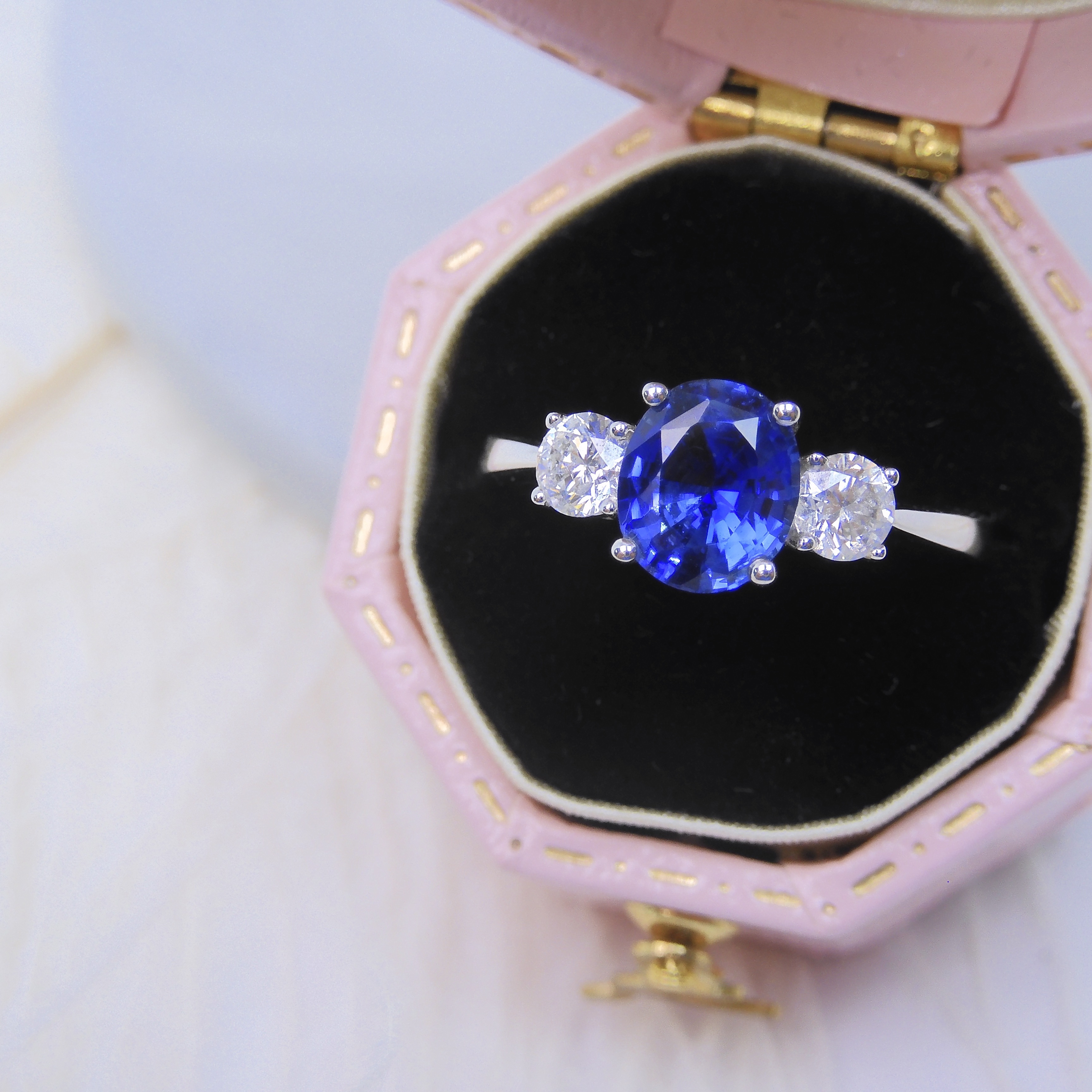 18K金 1.07ct 藍寶石戒指 (配國際證書)