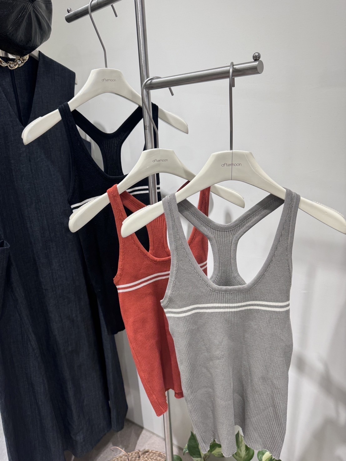 運動時髦感緊身背心