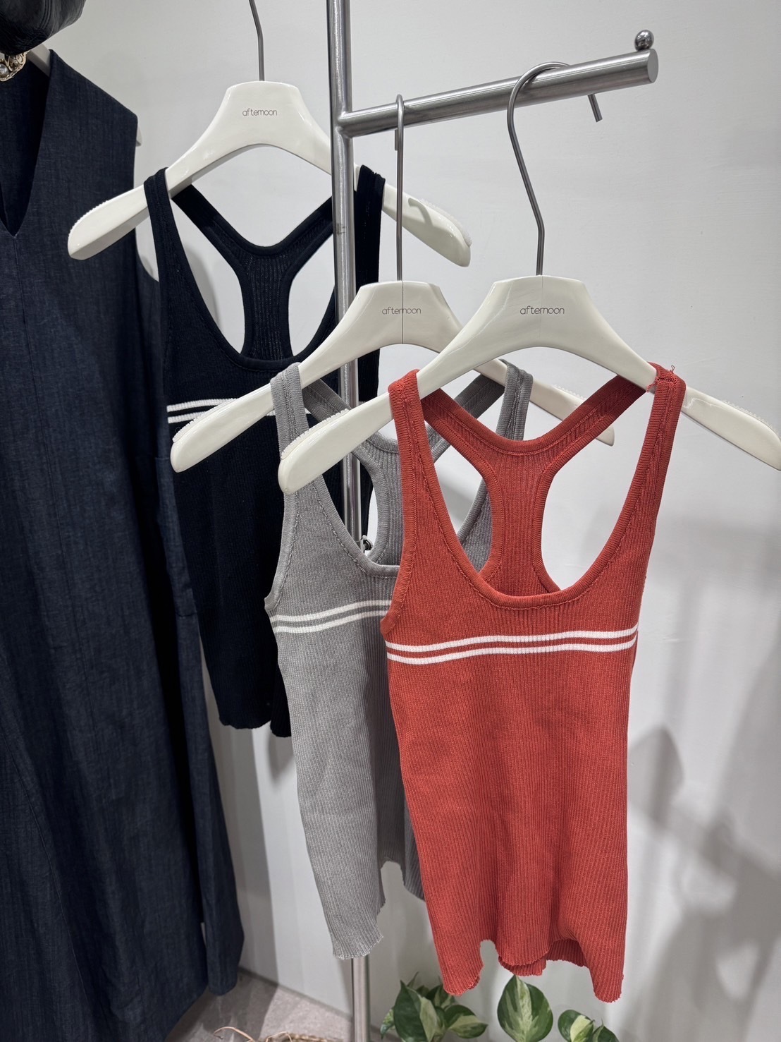 運動時髦感緊身背心