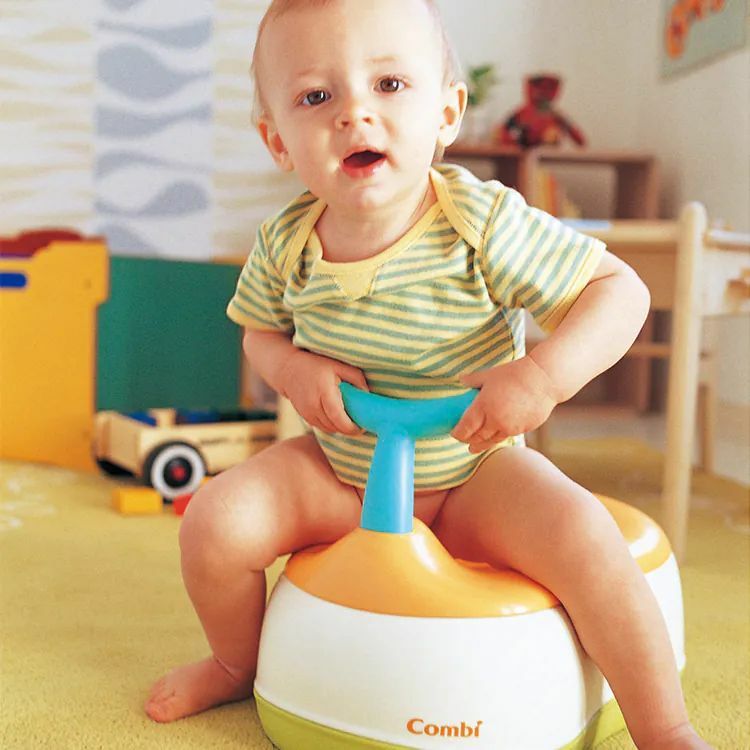 Combi 多功能訓練便器 12748