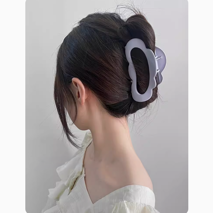 [2 FOR RM10] Elegant Matte Hollow Cloud Hair Claw