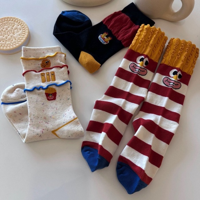 《52348》滿滿薯條感🍟中筒襪