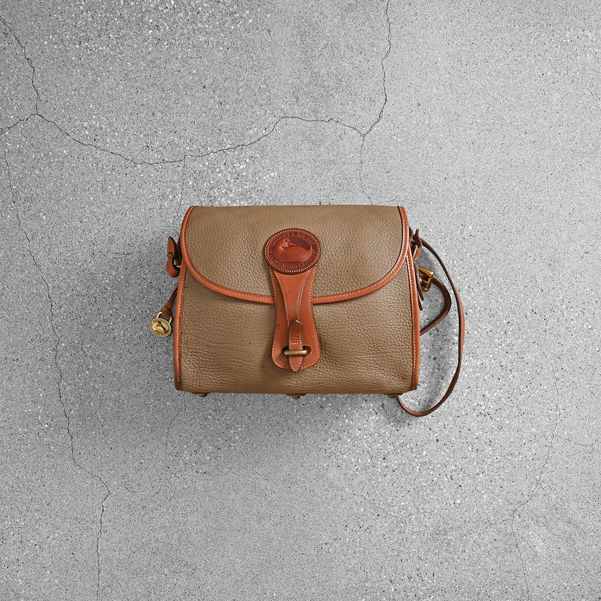 Dooney & Bourke 古董側背包
