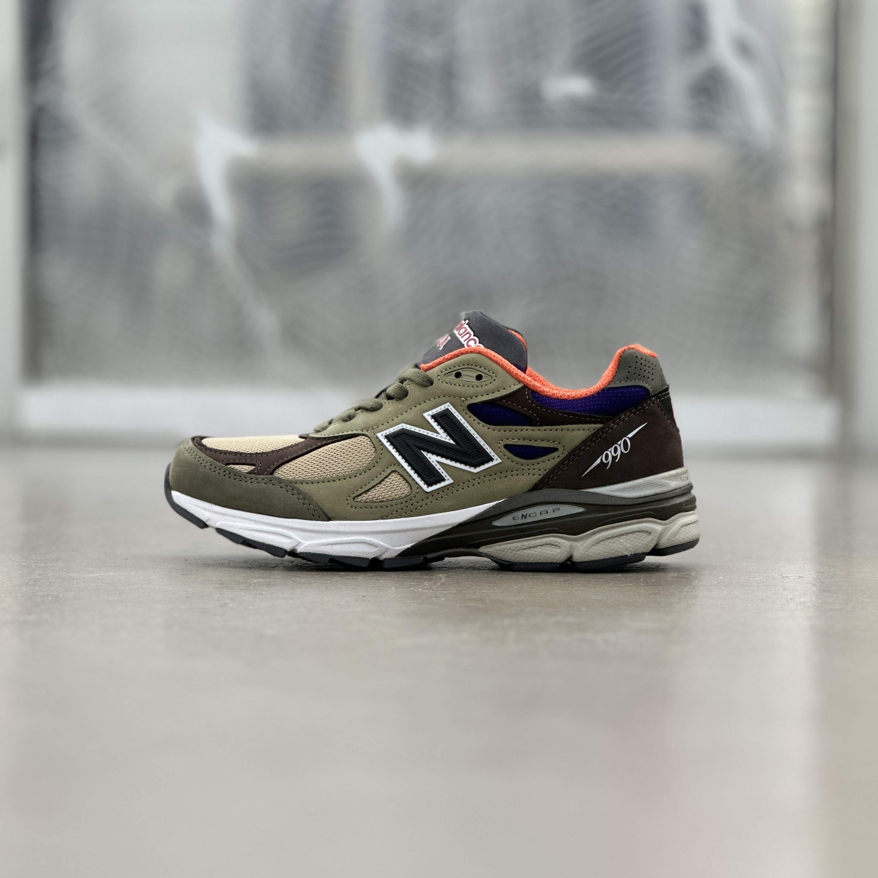 New Balance M990BT3