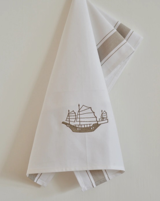 ZEST OF ASIA icon hong kong tea towel - golden junk