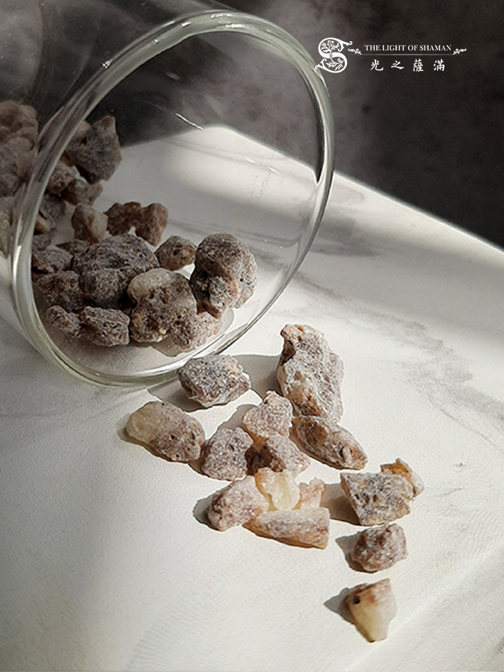 樹脂種類最齊全 蘇門答臘 安息香樹脂 14g淨化 脈輪 薰香 南美 印加文化儀式 琥珀 阿茲 - 光之薩滿