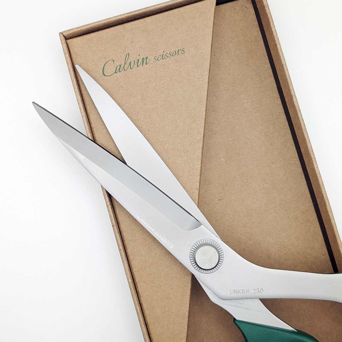 『UNIQUE』23公分／25公分 布剪