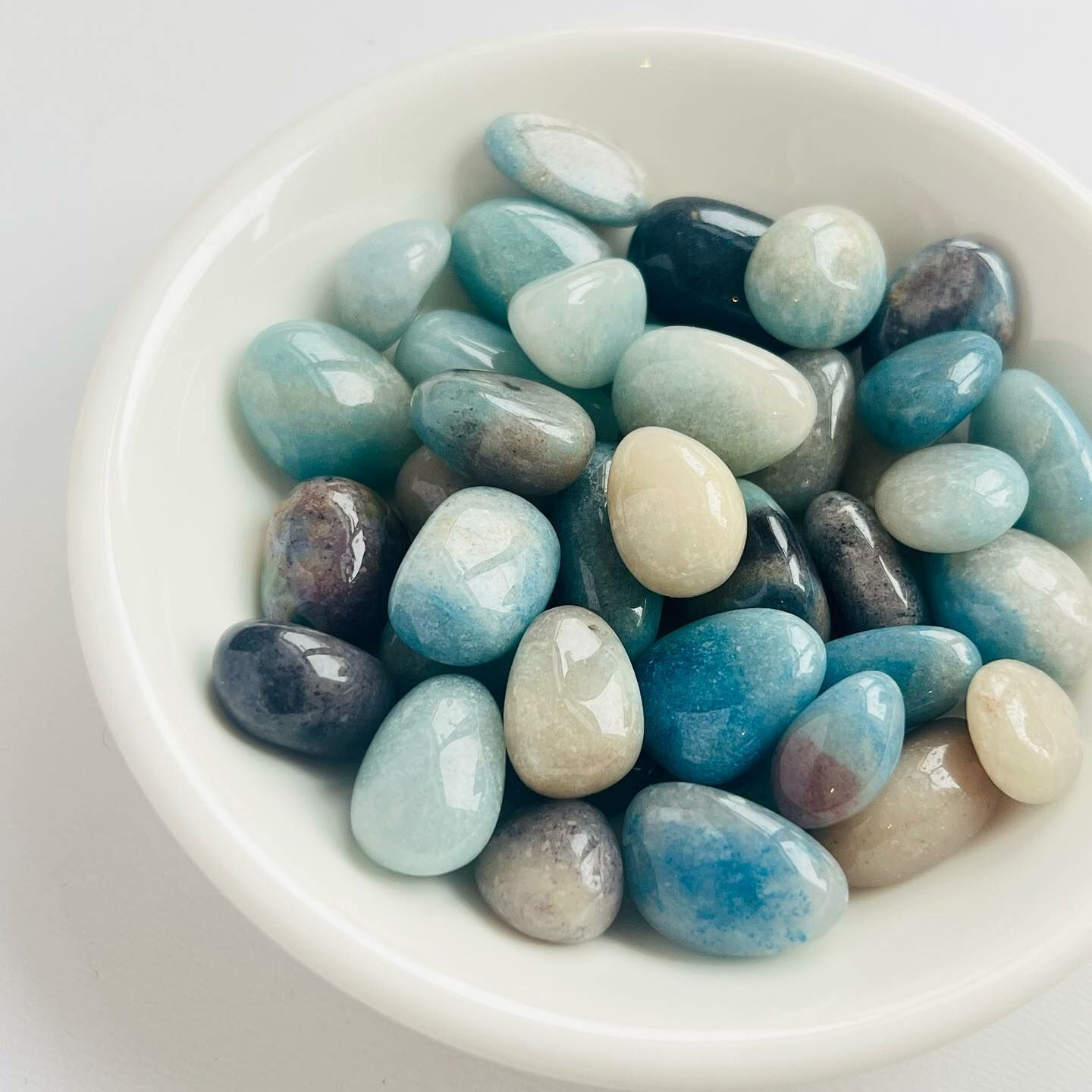 [原石] 氫氧磷鋁石 / 羥磷鋁石 小滾石 一包 30 克