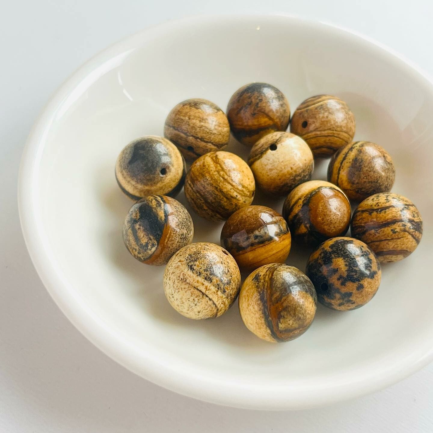 [原石] 國畫石（通孔）