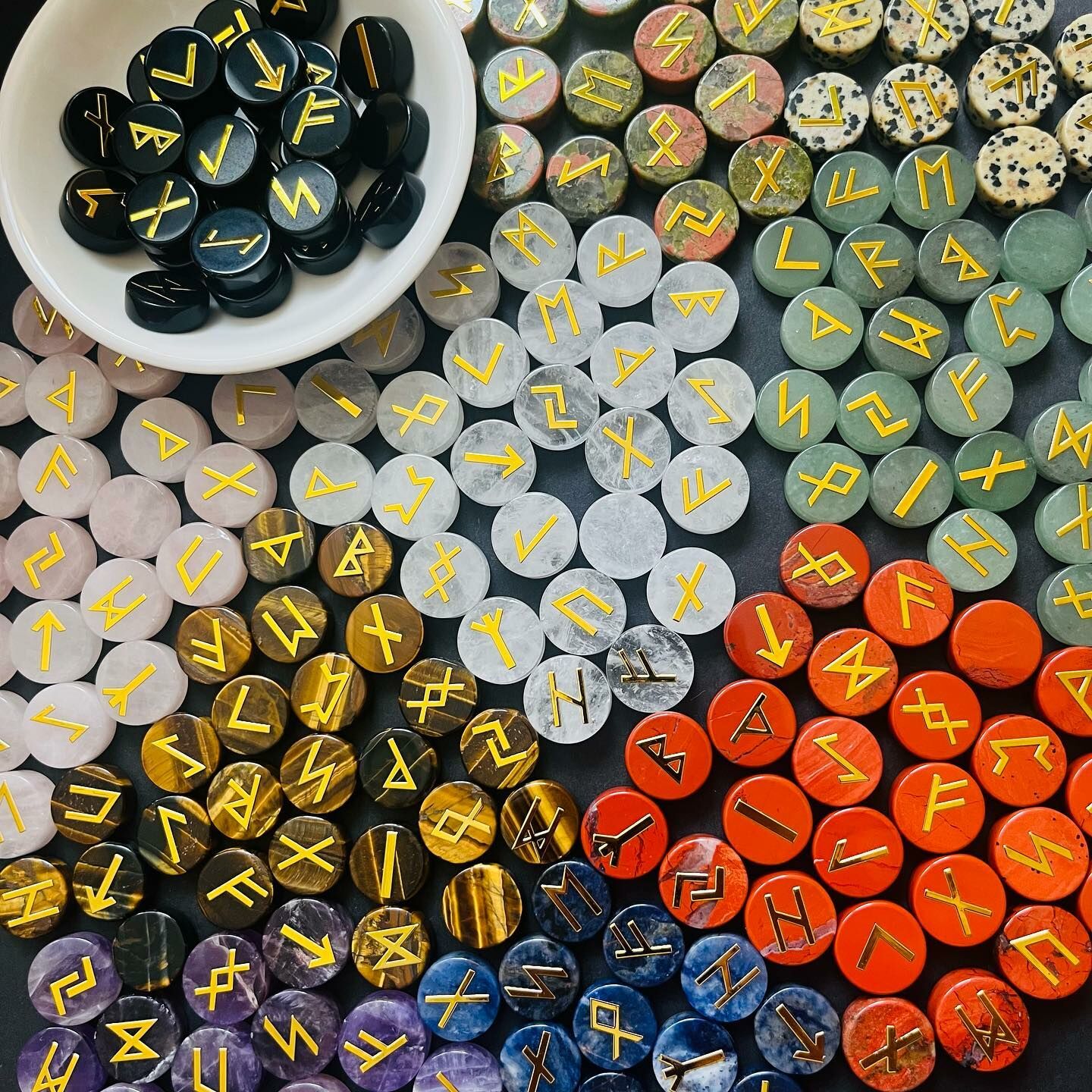 [原石] 水晶盧恩符文 一組