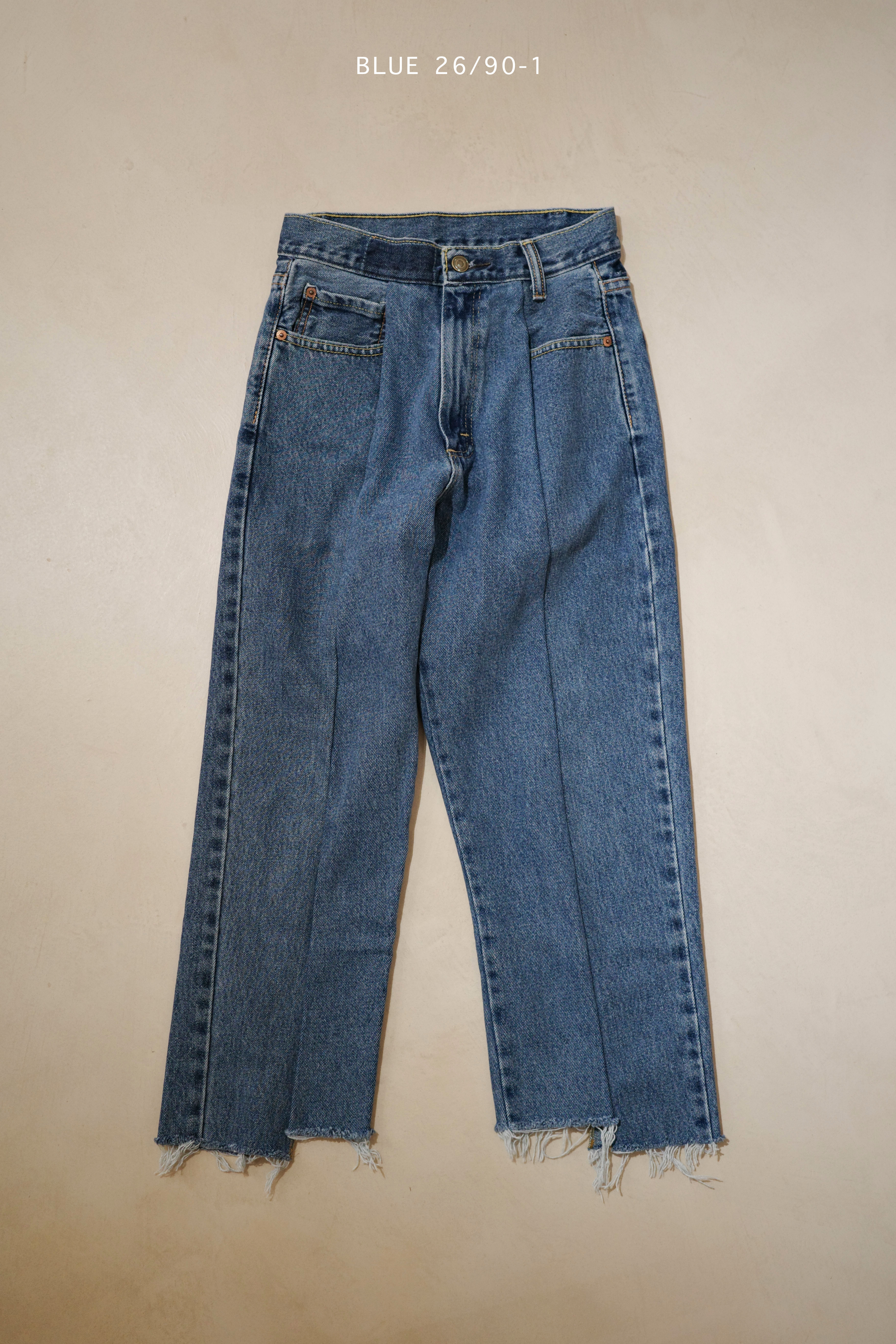 77 CIRCA VERTICALLY CUT BACK DENIM PANTS (2色)