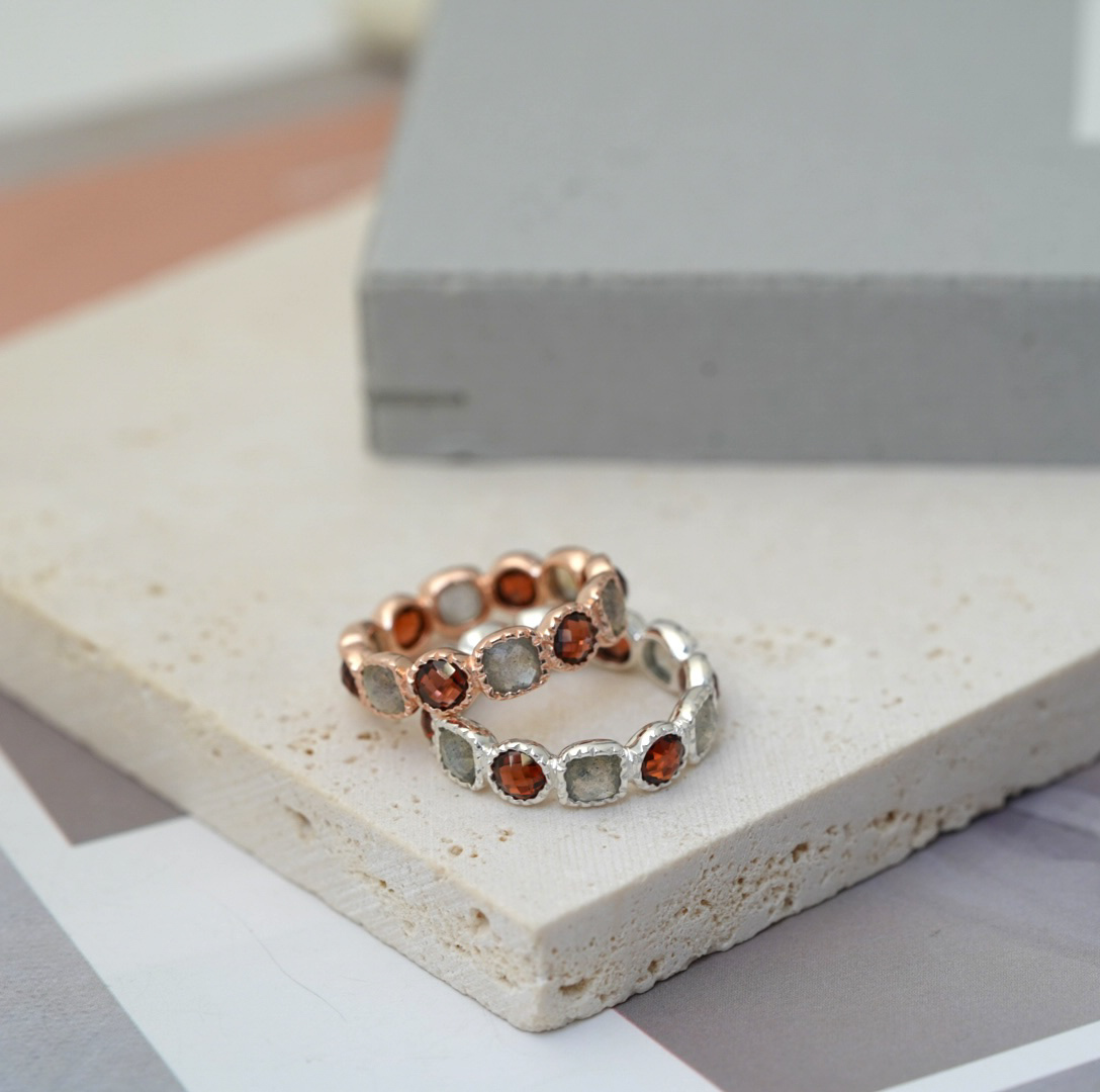 Svr120 (紅榴石.拉長石) over #16 $1509