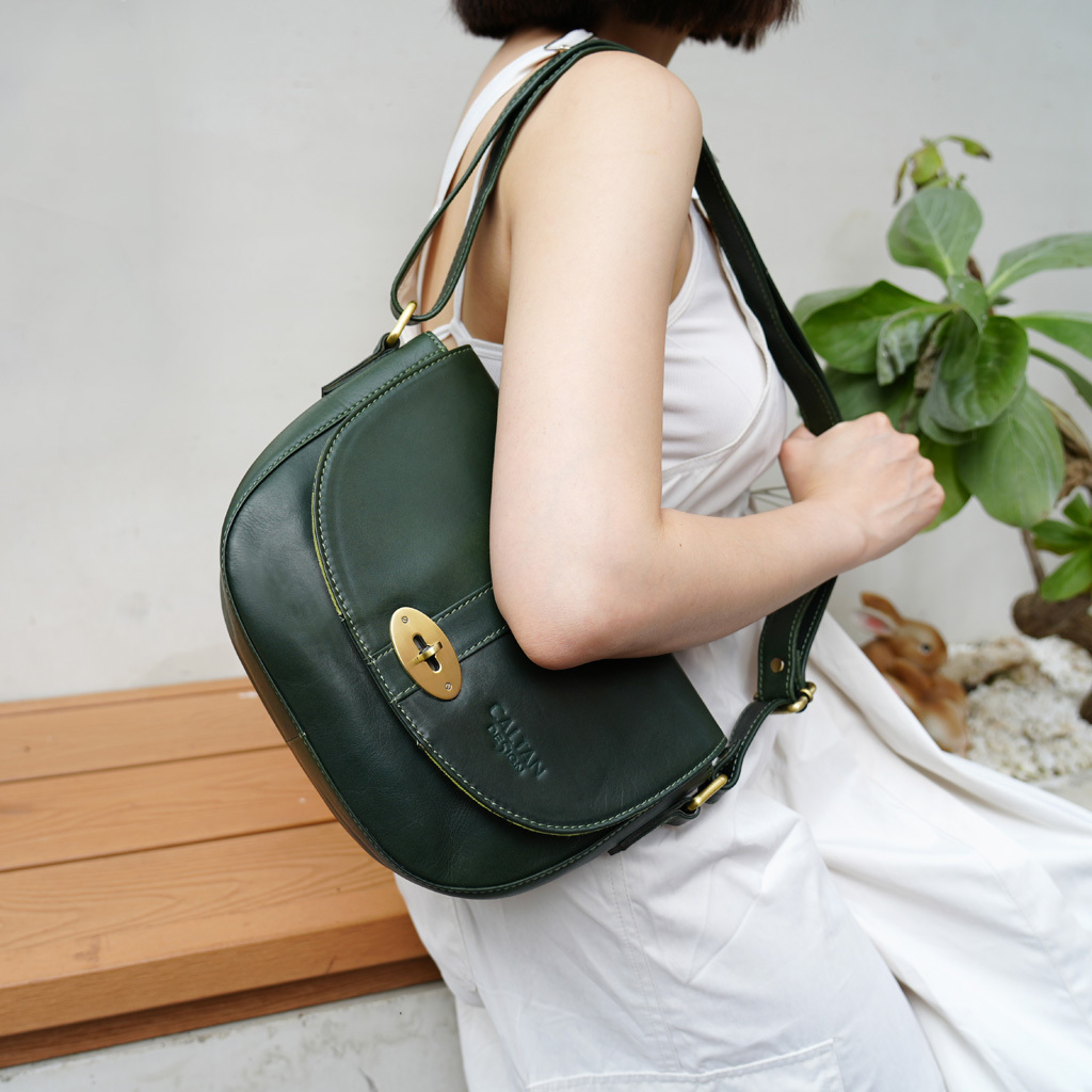 復刻清新斜背馬鞍包-三色(5228)