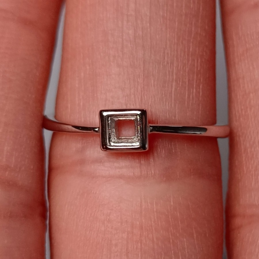 女戒方型3*3mm空托