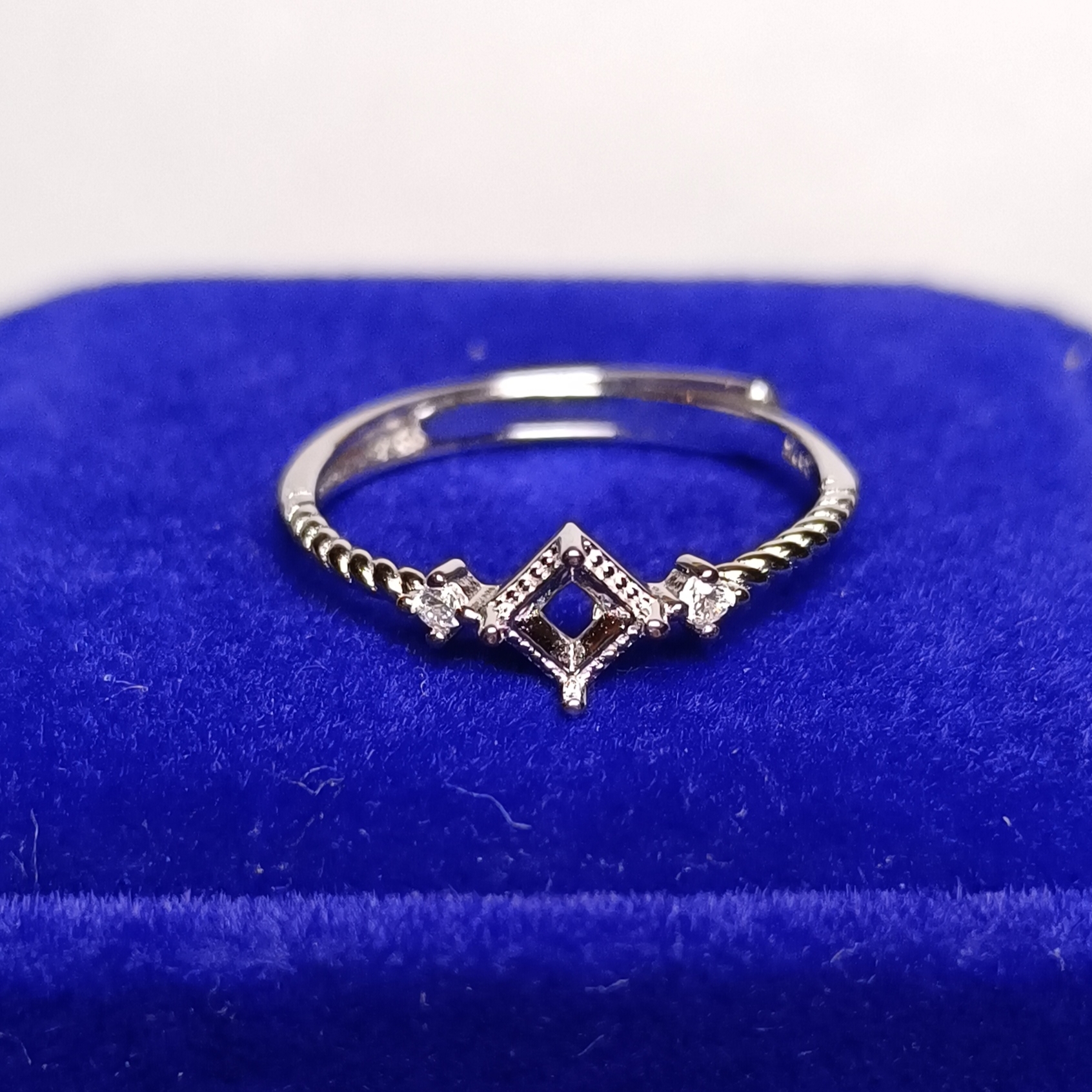 女戒方型3*3mm空托