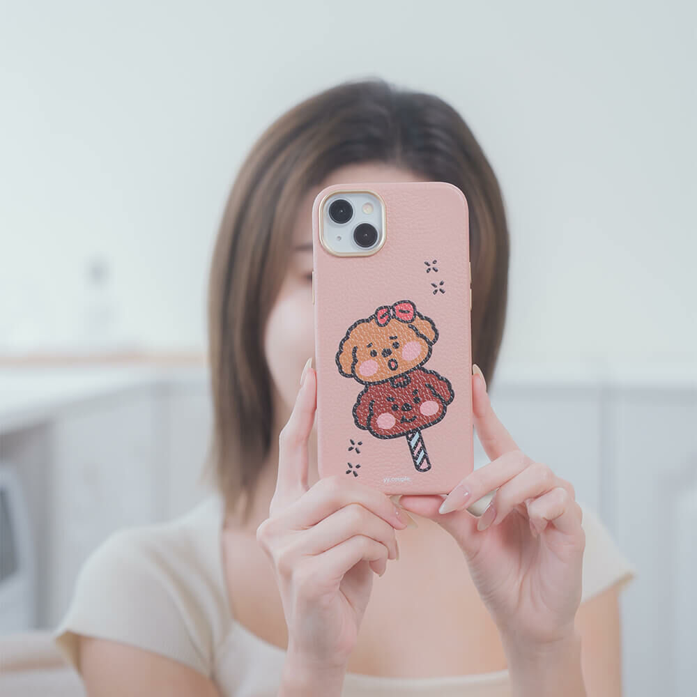【插畫聯名】挖系小y 貴賓冰棒 蜜荔粉皮革殼 - (MagSafe) (訂製名字) iPhone客製化手機殼