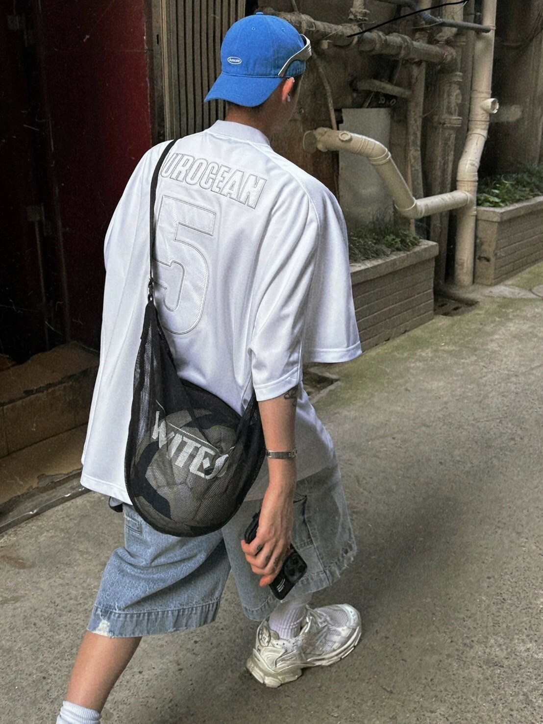 Aurocean 白色重磅刺繡球衣T恤