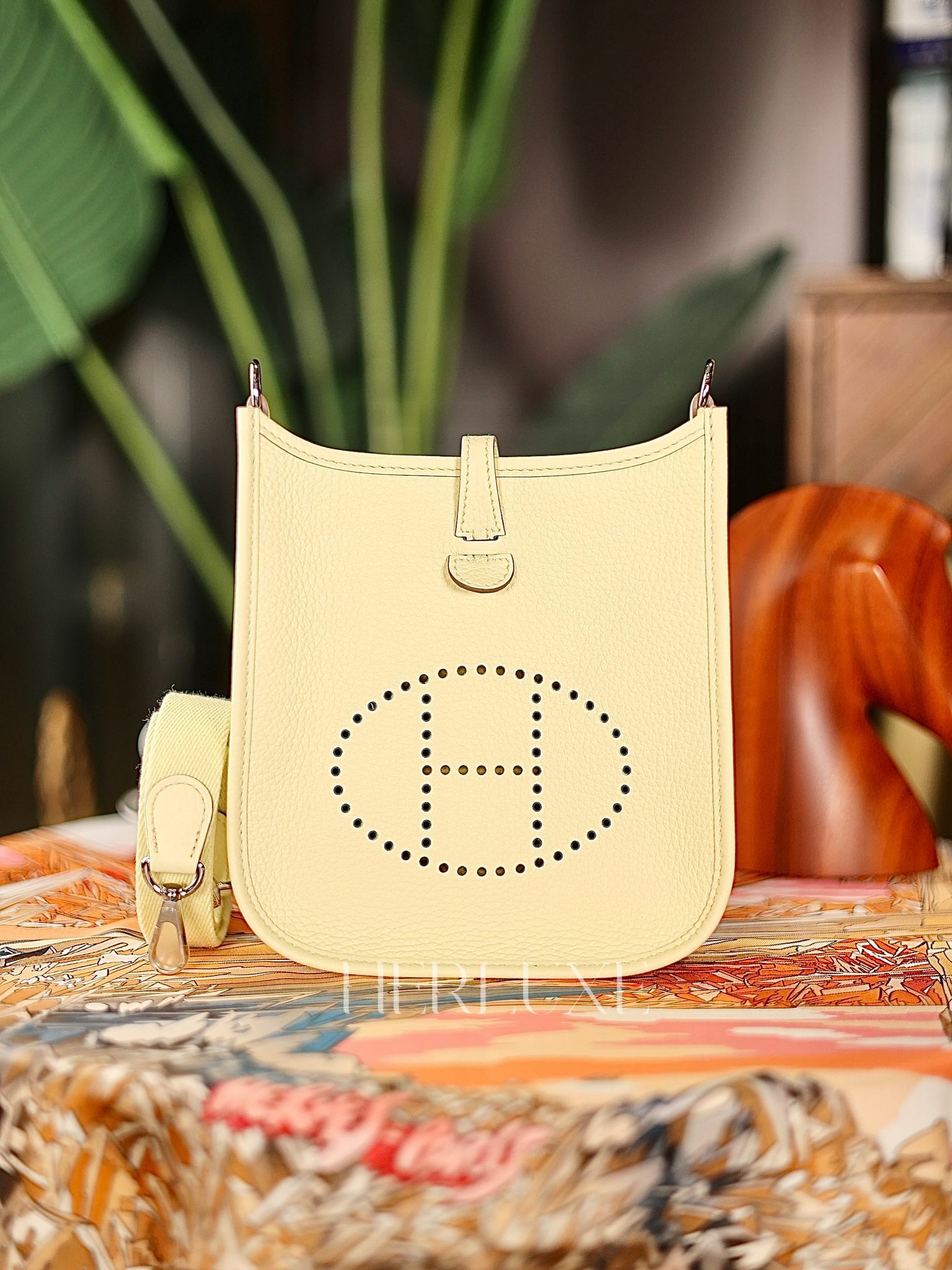 Evelyne mini i8 jaune milton ck tc W  (一代：肩帶長105cm）