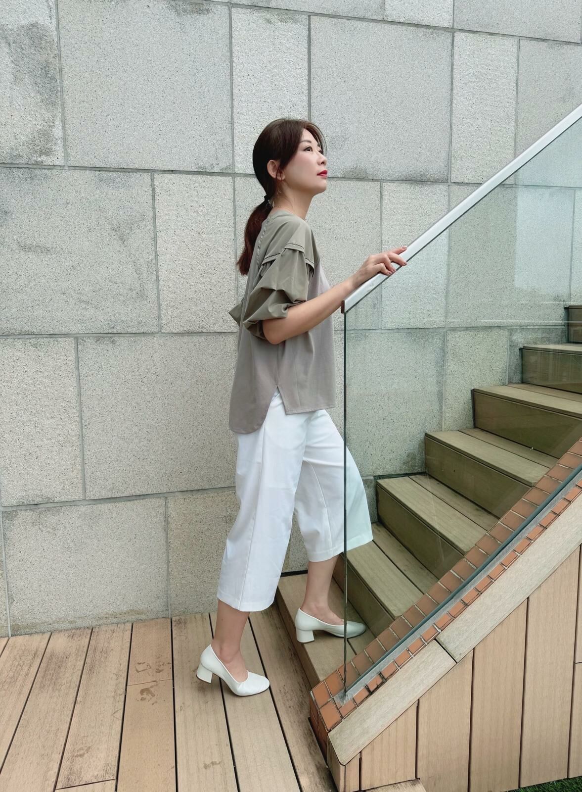 蓬鬆五分袖子特別剪裁上衣【日本直送】