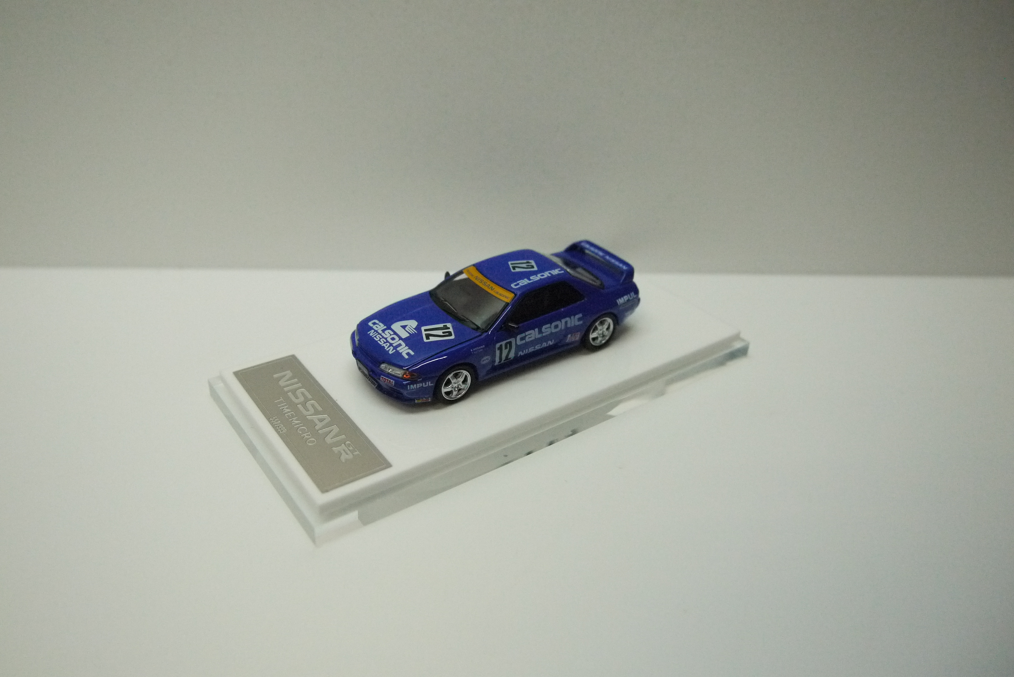 Time Micro 1:64 Nissan Skyline GTR R32 Calsonic #12 w/figure