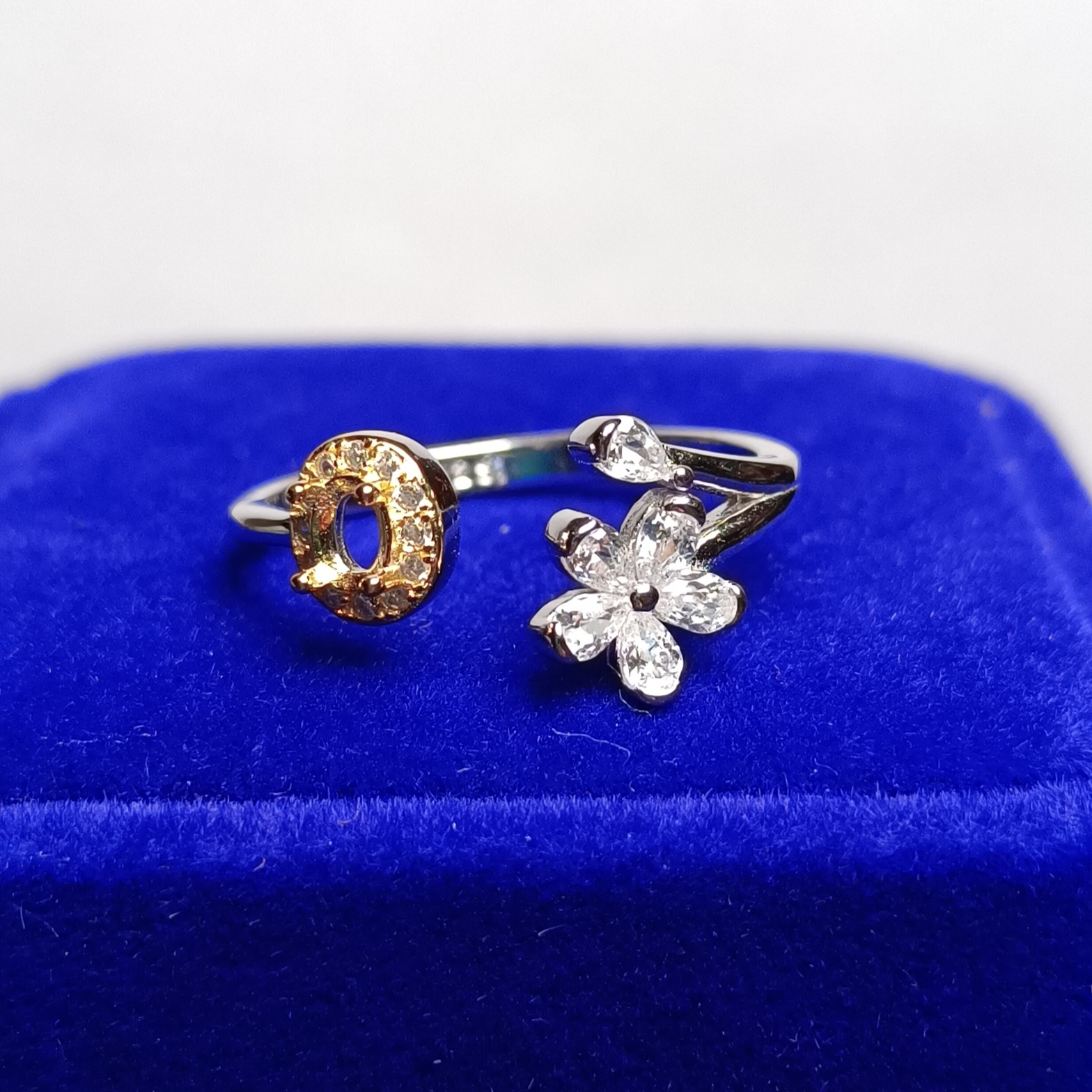 女戒橢圓3*4mm空托