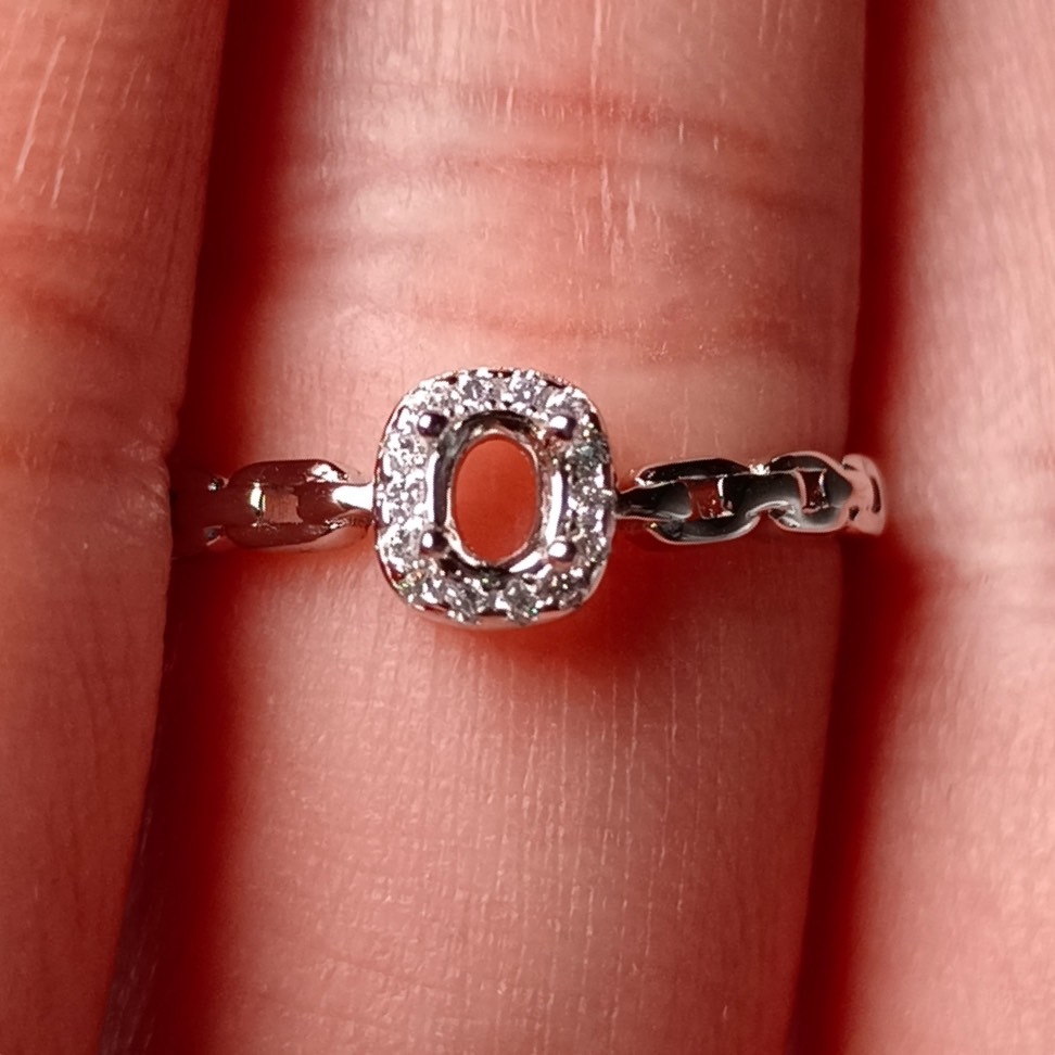 女戒橢圓3*4mm空托