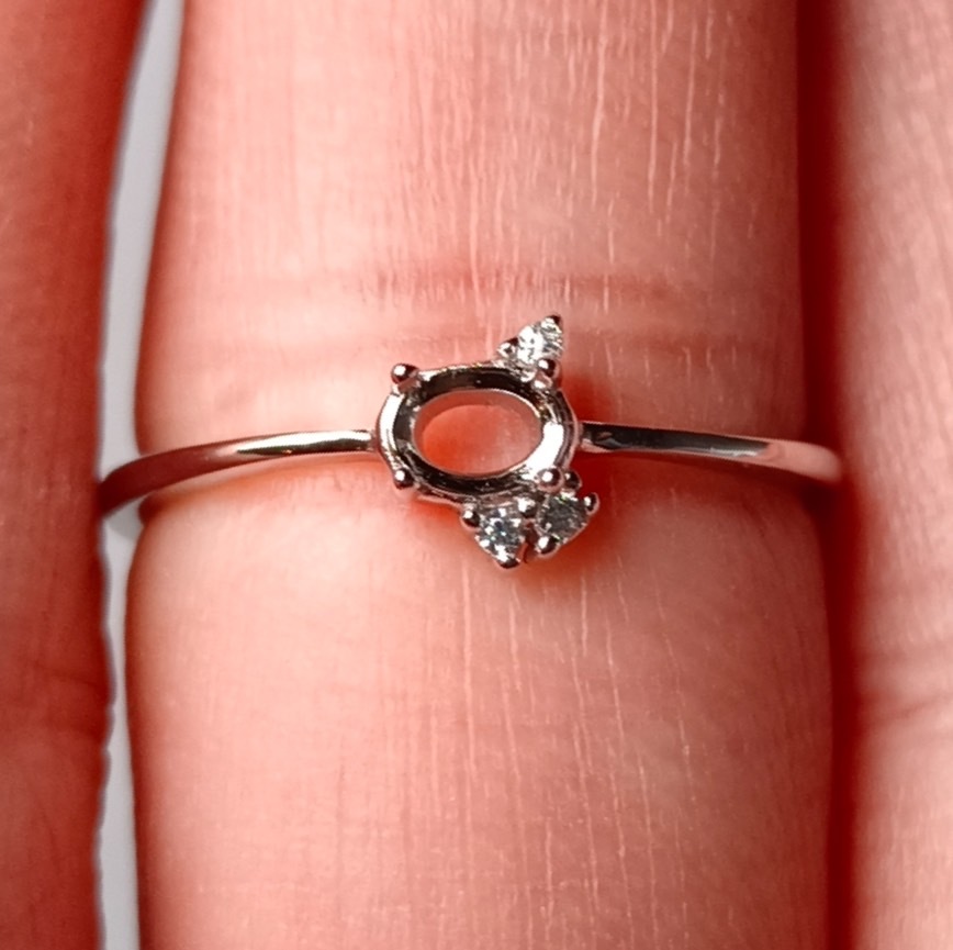 女戒橢圓3*4mm空托