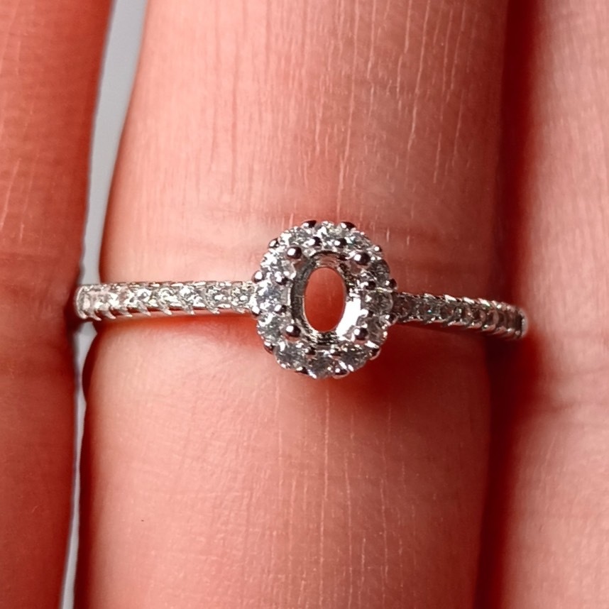 女戒橢圓3*4mm空托