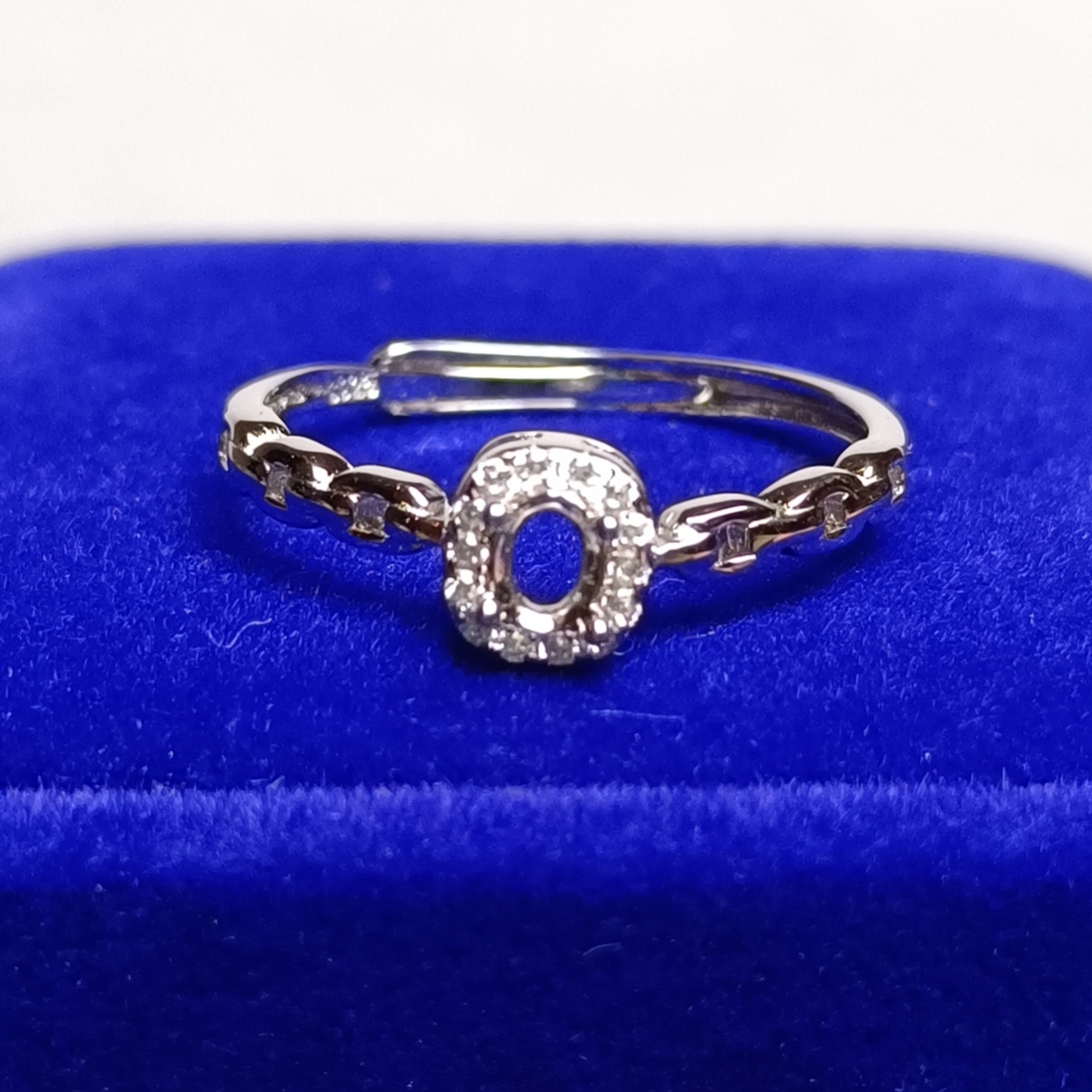 女戒橢圓3*4mm空托