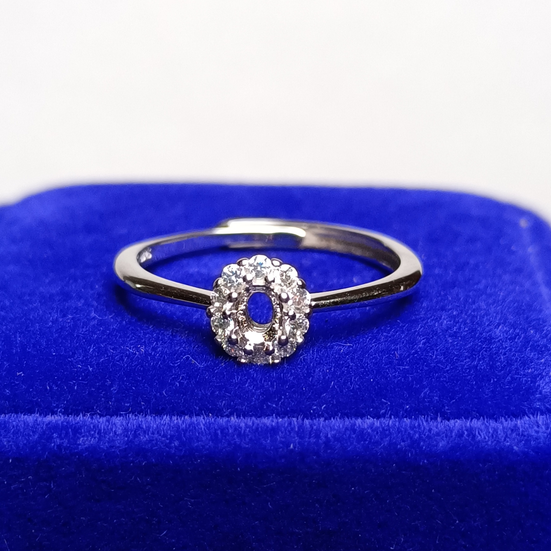 女戒橢圓3*4mm空托