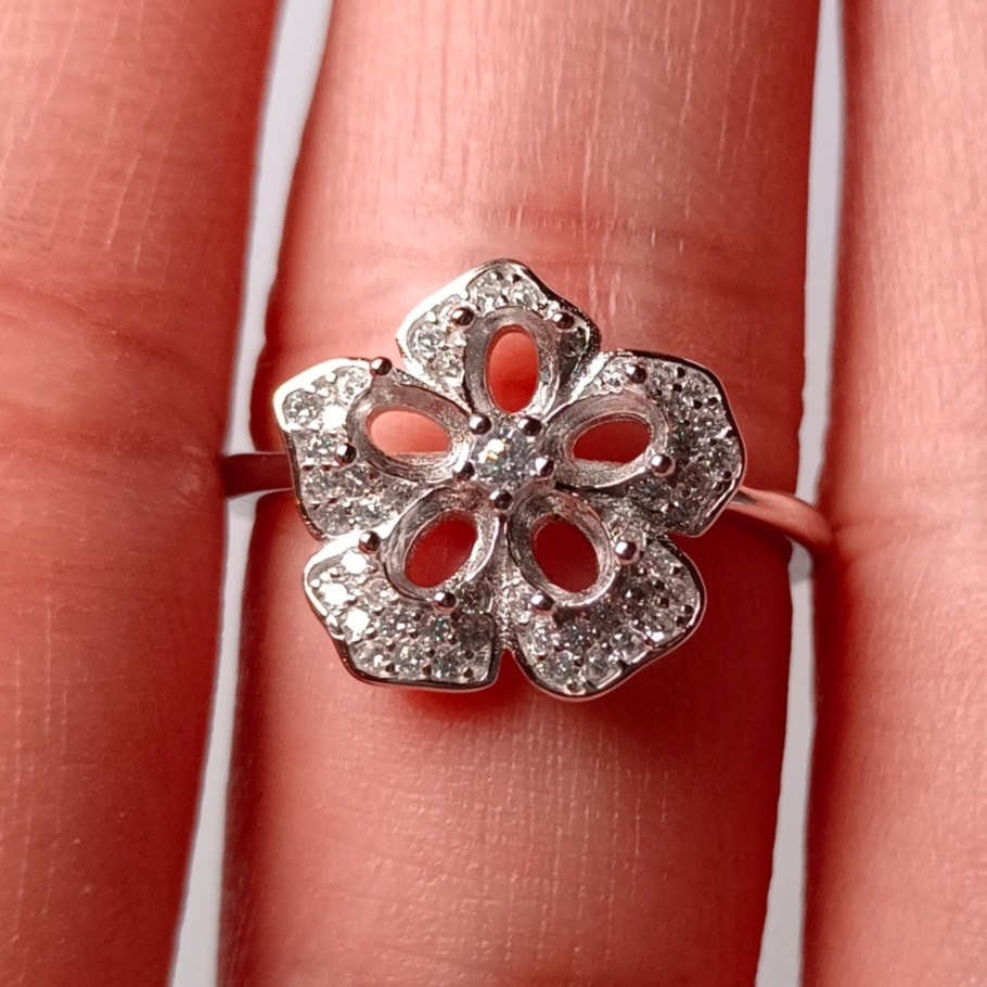 女戒橢圓3*4mm空托