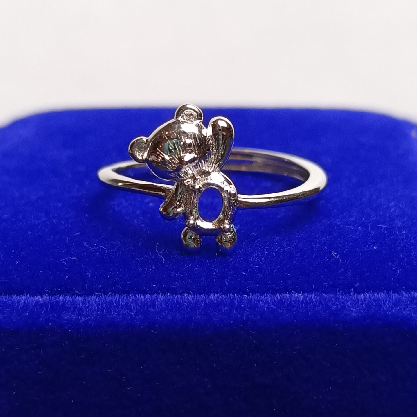 女戒橢圓3*4mm空托