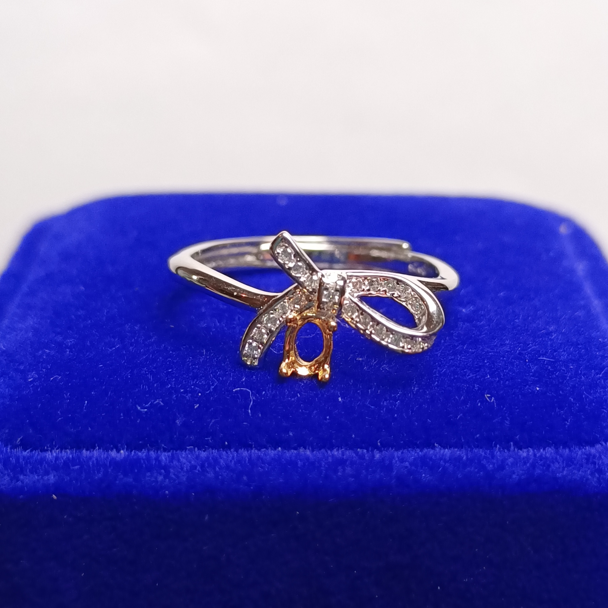 女戒橢圓3*4mm空托