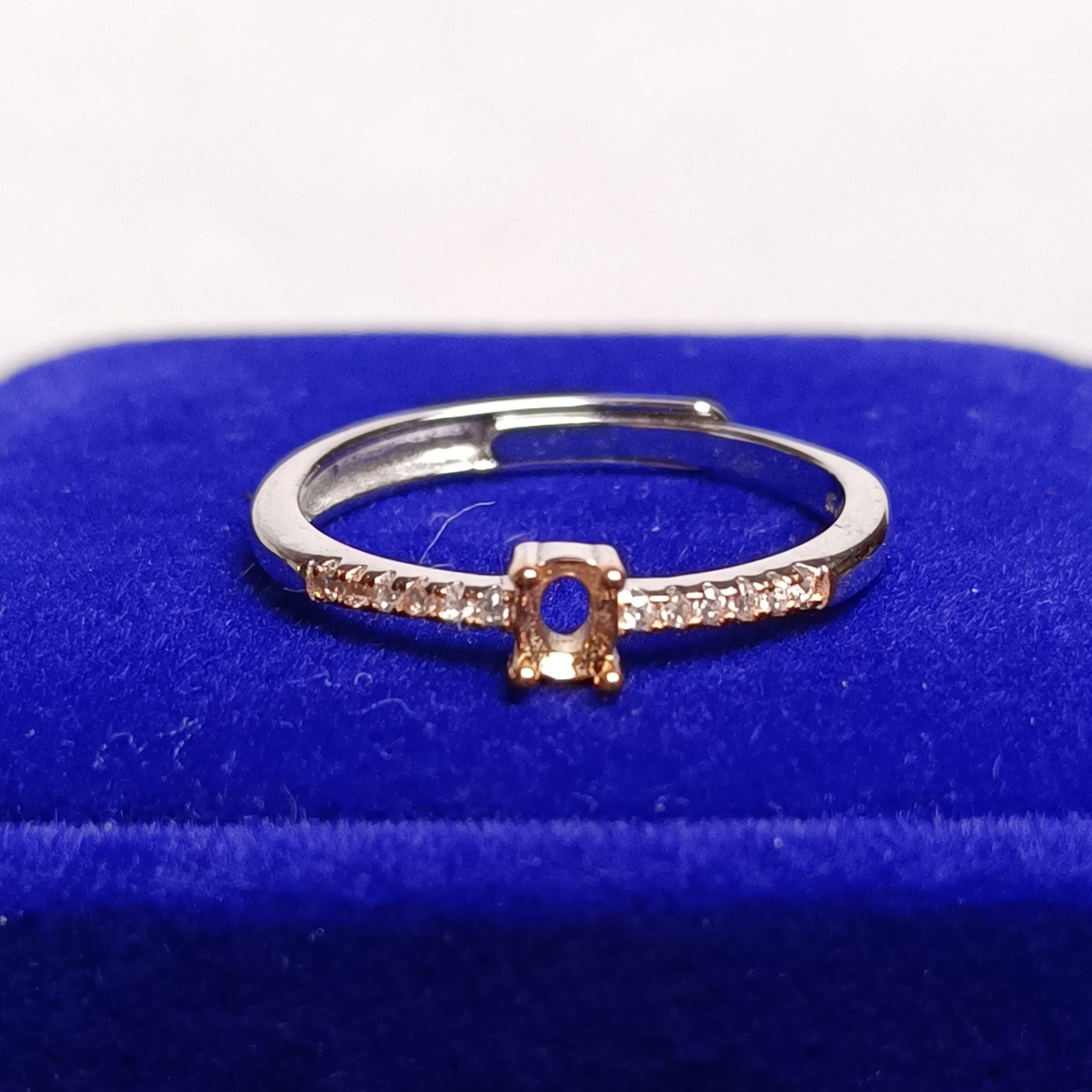 女戒橢圓3*4mm空托