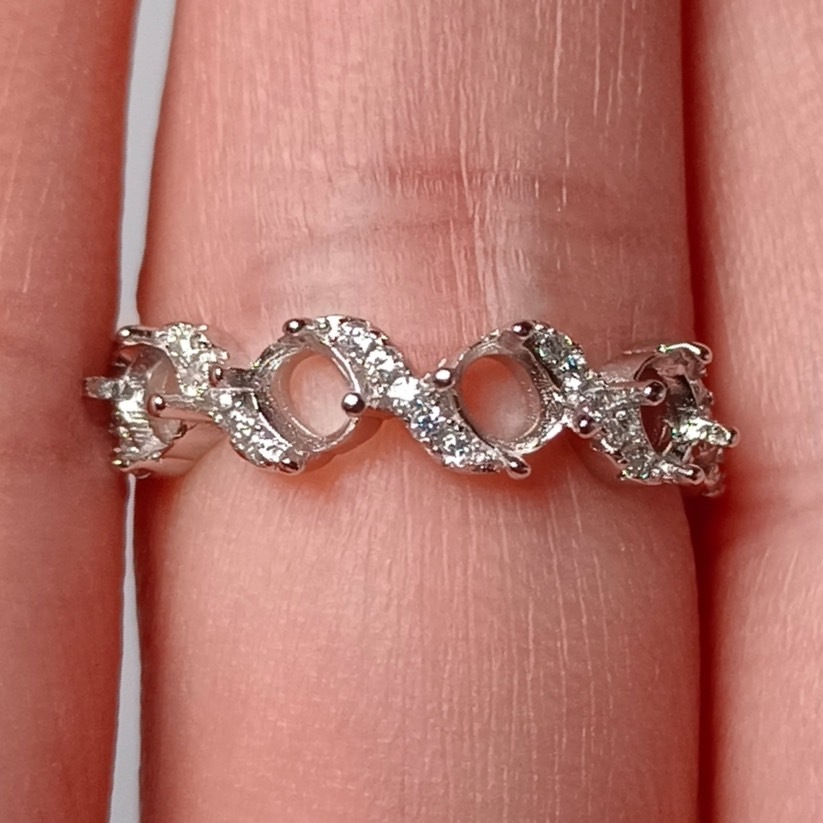 女戒橢圓3*4mm空托