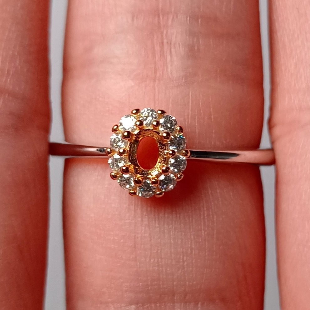 女戒橢圓3*4mm空托