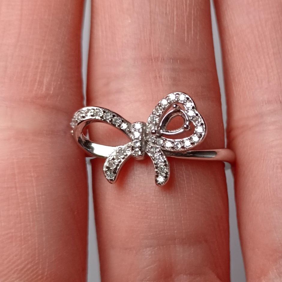 女戒水滴3*4mm空托