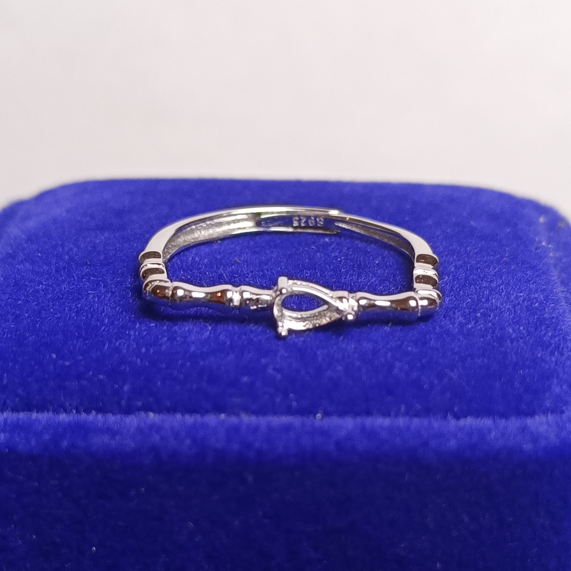 女戒水滴3*5mm空托