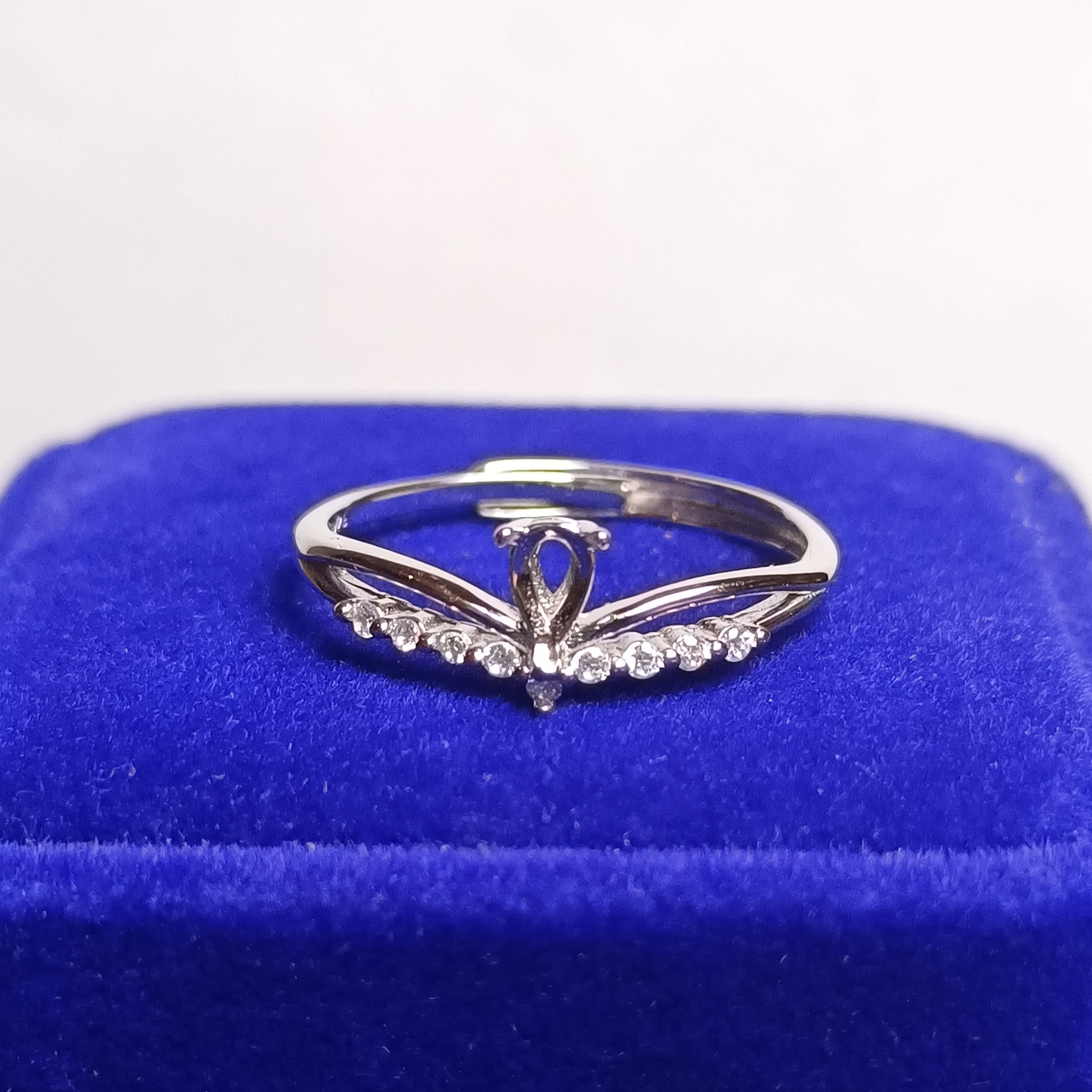 女戒水滴3*5mm空托