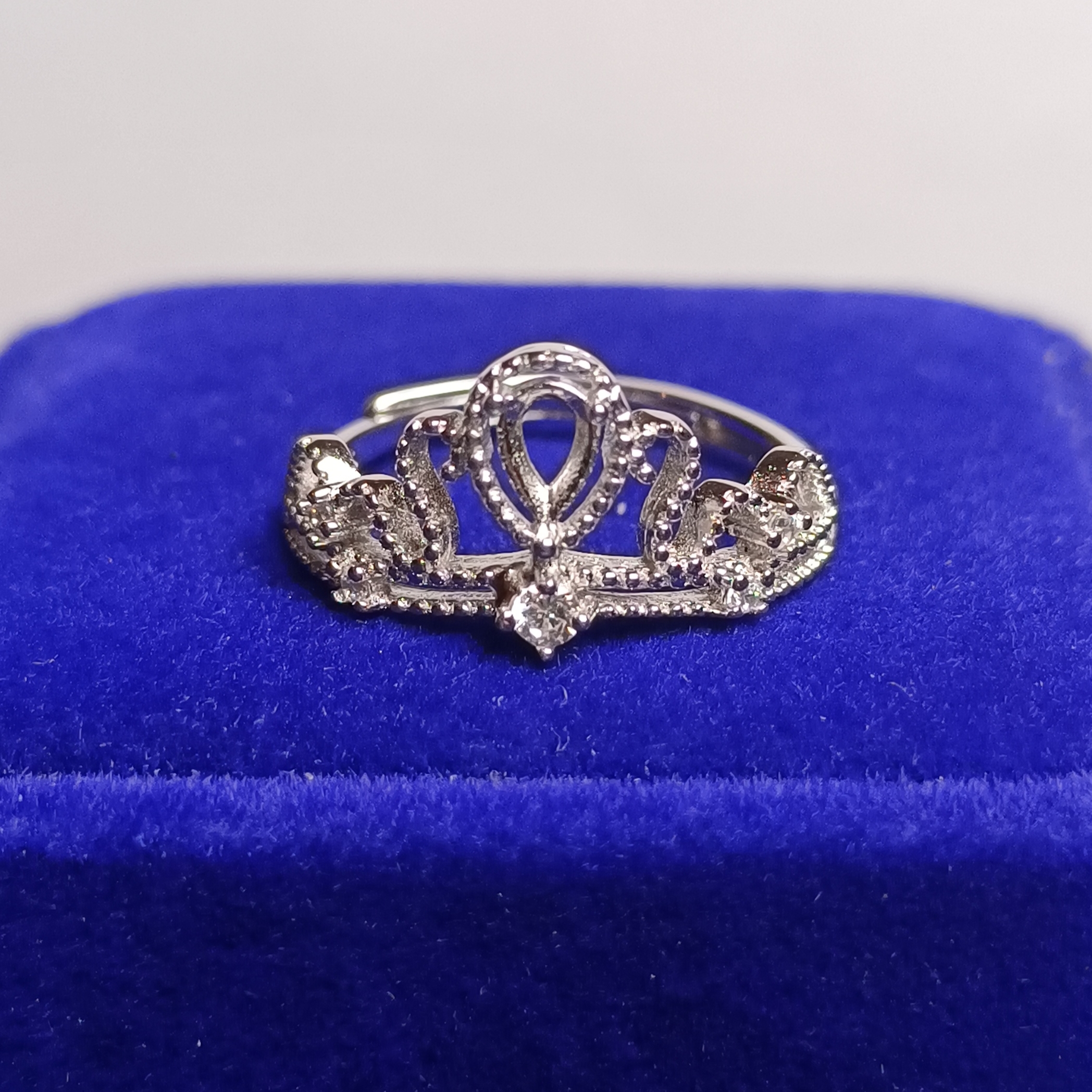 女戒水滴3*5mm空托