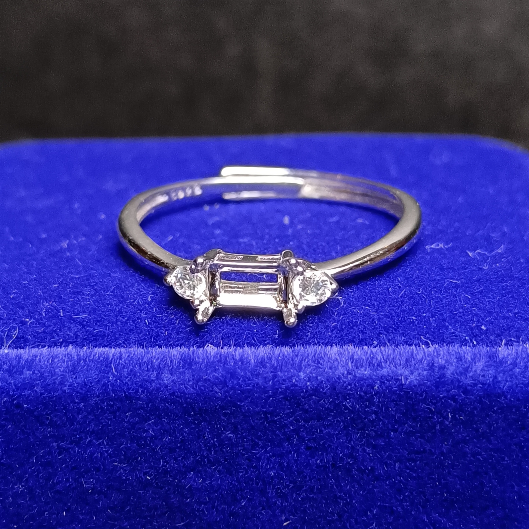 女戒方形3*5mm空托