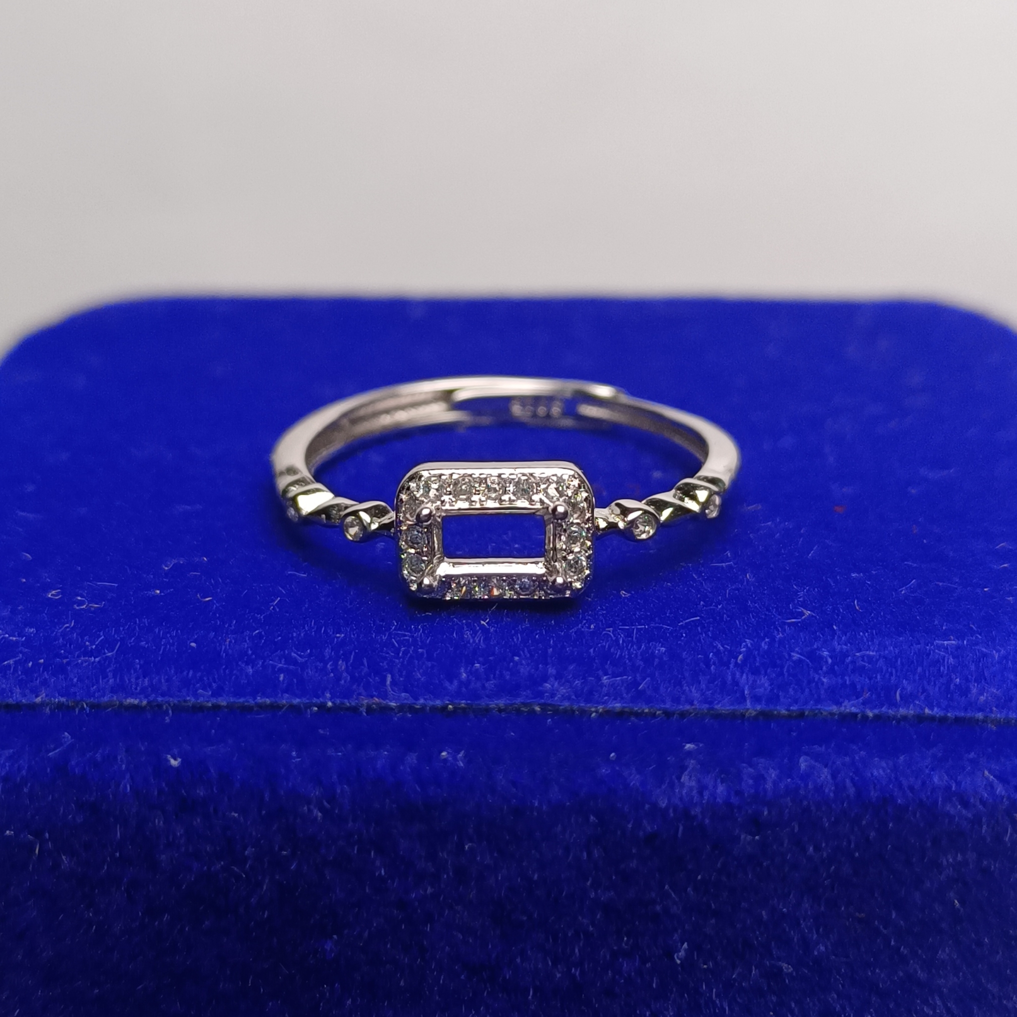 女戒方形3*5mm空托