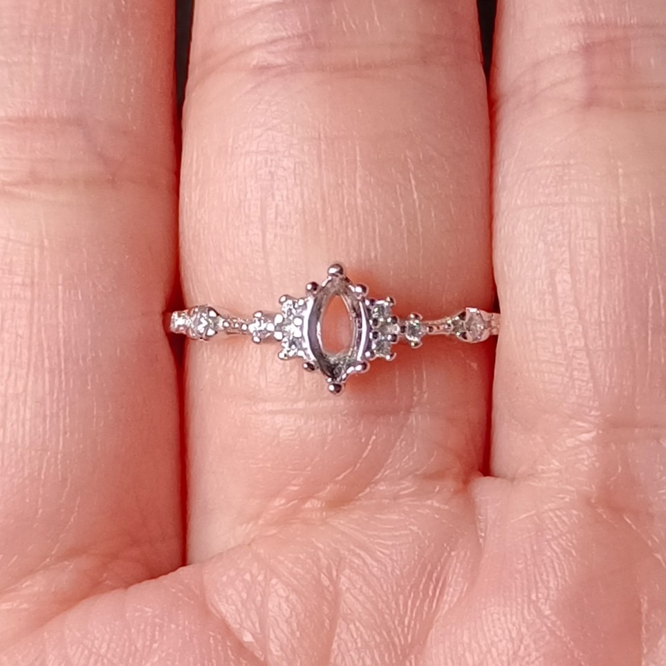 女戒馬眼3*6mm空托