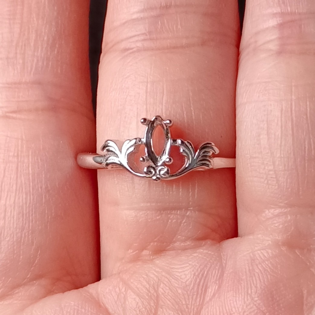 女戒馬眼3*6mm空托