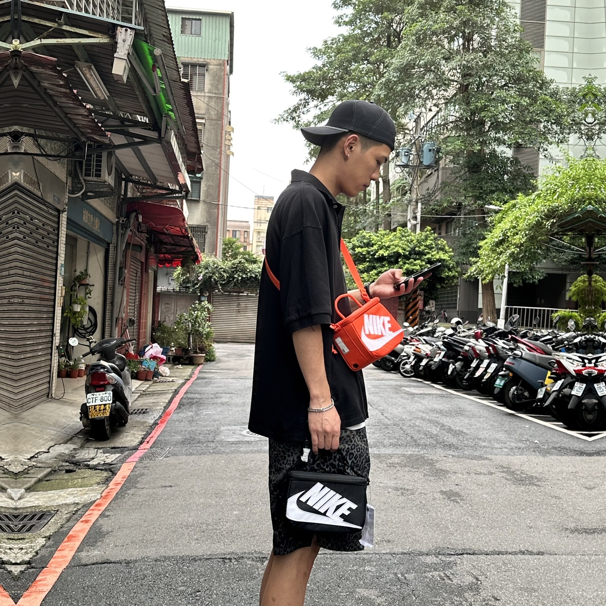 Nike mini 鞋盒包 橘 黑 手提 方包 FN3059-010 FN3059-869